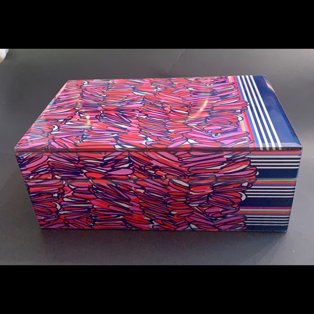 Trina Turk Acrylic Geometric Trinket Box. Size 3 1/2 X 5 X 8”